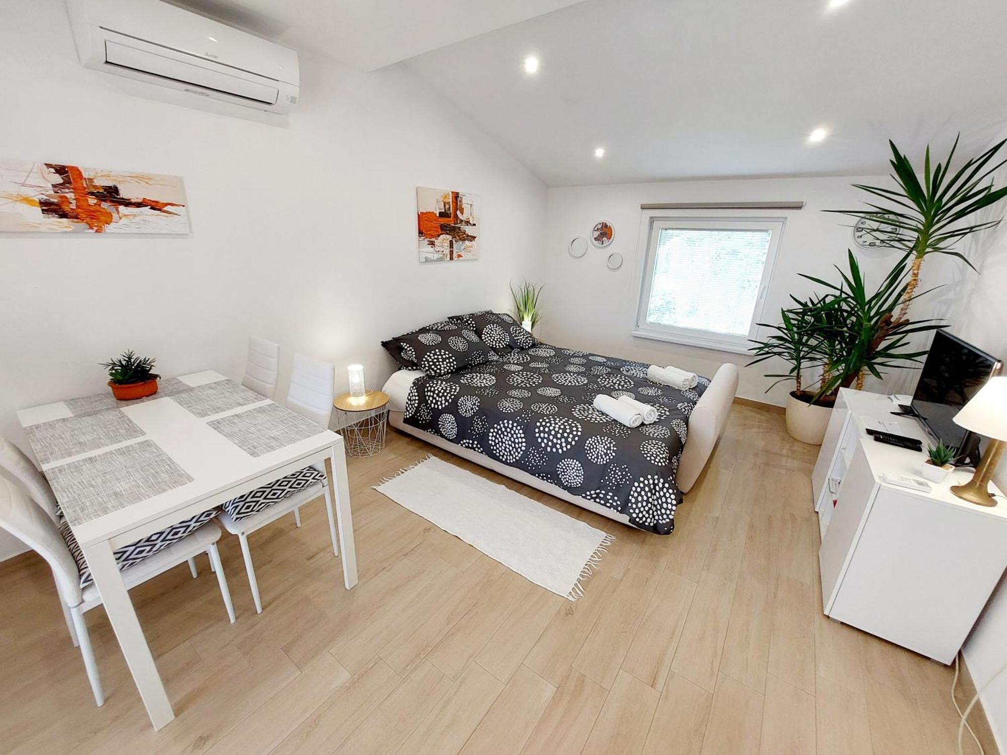M&M Sunset Apartments Порторож Екстер'єр фото